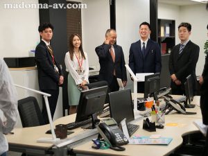 滴る愛液、本・能・全・開SEXー。 夫の上司に自分が心底’雌’だと理解らされた着床交尾7日間ー。 宮下華奈